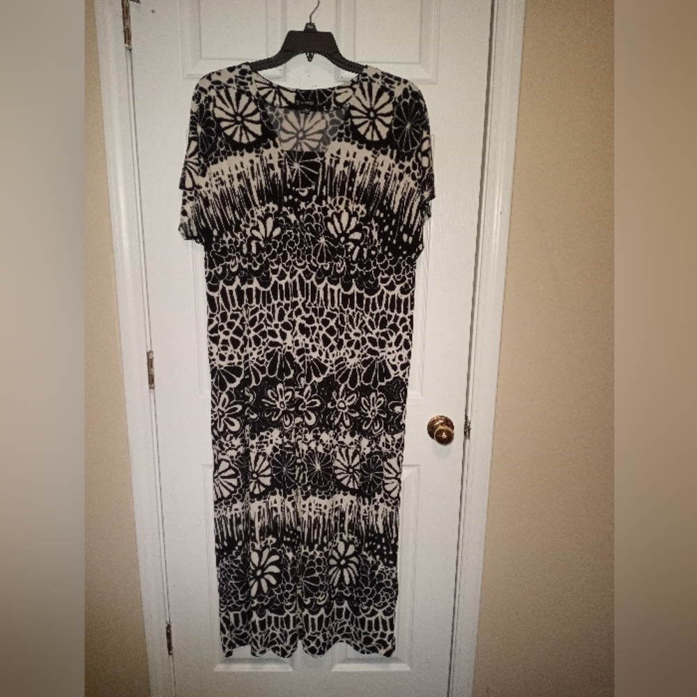 New Directions Black and White Casual Dress/Lounge wear Size 18W